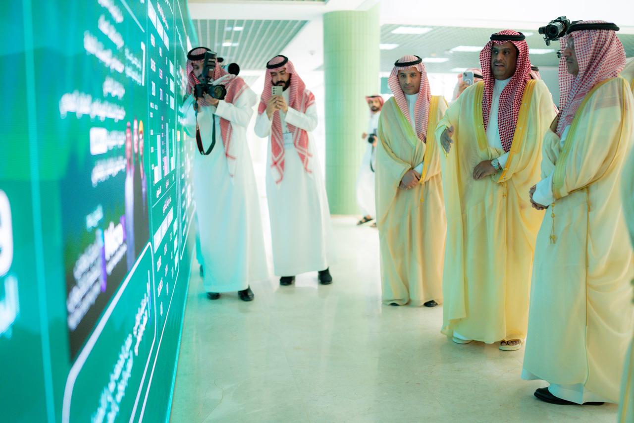 معالي وزير التعليم الأستاذ يوسف بن عبدالله البنيان يزور ⁧‫#جامعة_الأمير_سطام‬⁩